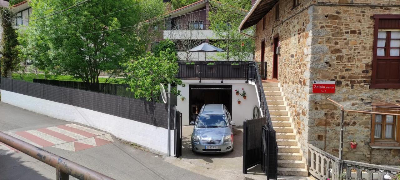 Alojamiento Rural, Jardin, A 25 Minutos De Bilbao, Parking Gratuito Arantzazu Kültér fotó
